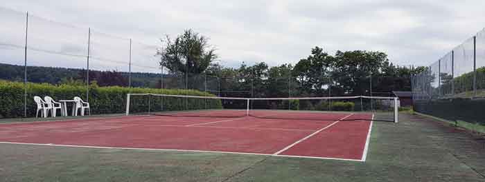 Photographie du court de tennis de Le Rousset-Marizy